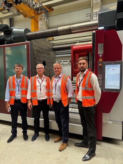 TEP 2200T injection moulding machine